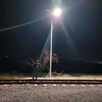 الكل في واحد 14000lm 30W 80W LED بالطاقة الشمسية ضوء الشارع 18V تثبيت القطب